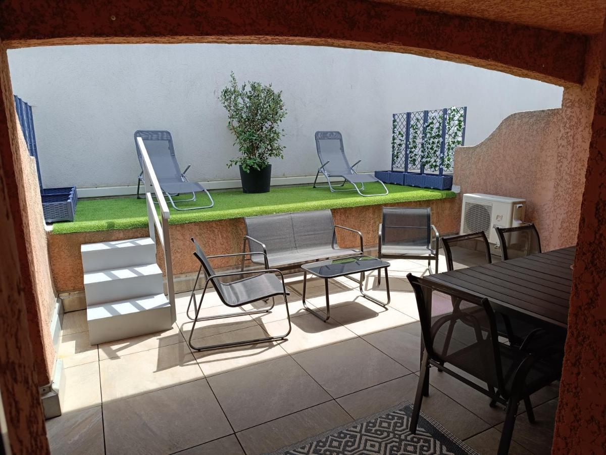 Appartement A 50 Metres De La Plage Fréjus Dış mekan fotoğraf