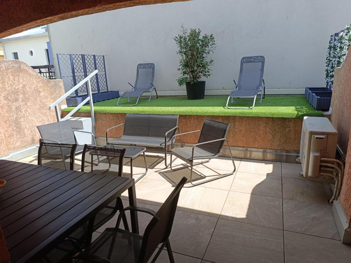 Appartement A 50 Metres De La Plage Fréjus Dış mekan fotoğraf
