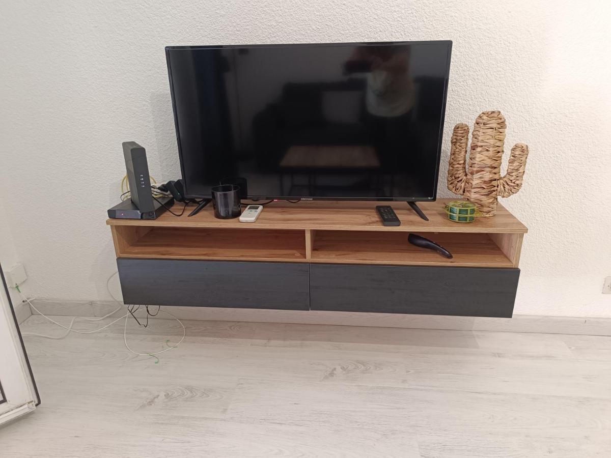 Appartement A 50 Metres De La Plage Fréjus Dış mekan fotoğraf