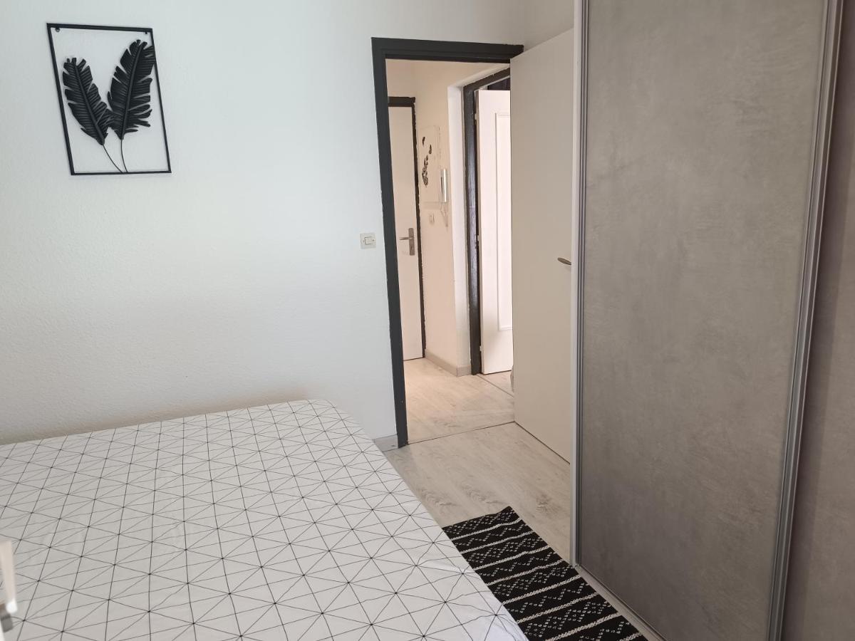 Appartement A 50 Metres De La Plage Fréjus Dış mekan fotoğraf